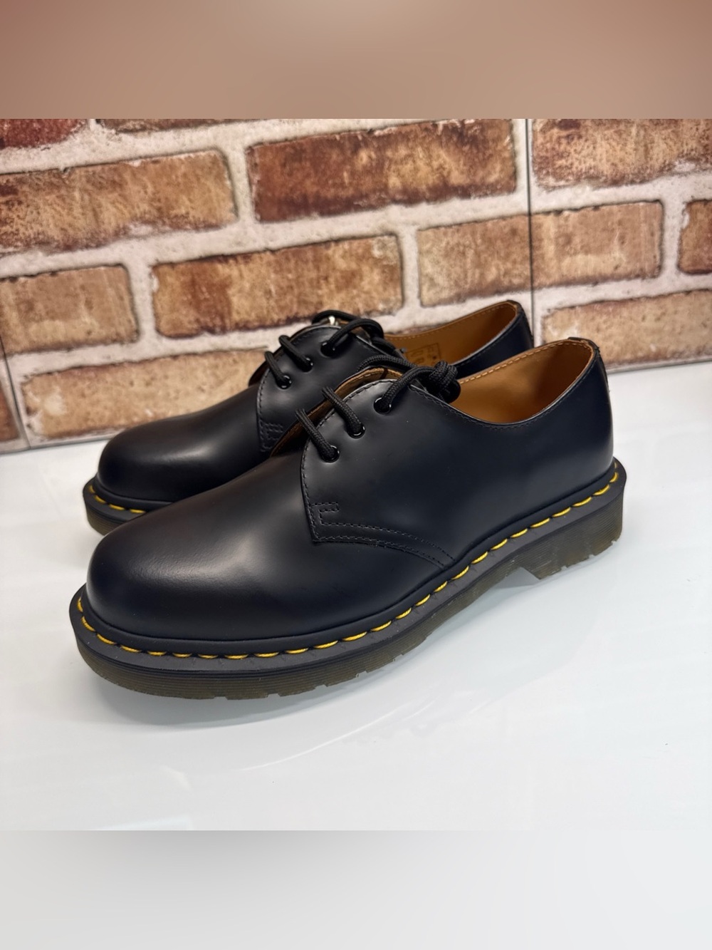 Dr. Martens Oxford Derby Smooth Leather Shoes Men's size 7 (women Sz 8) - Picture 3 of 11